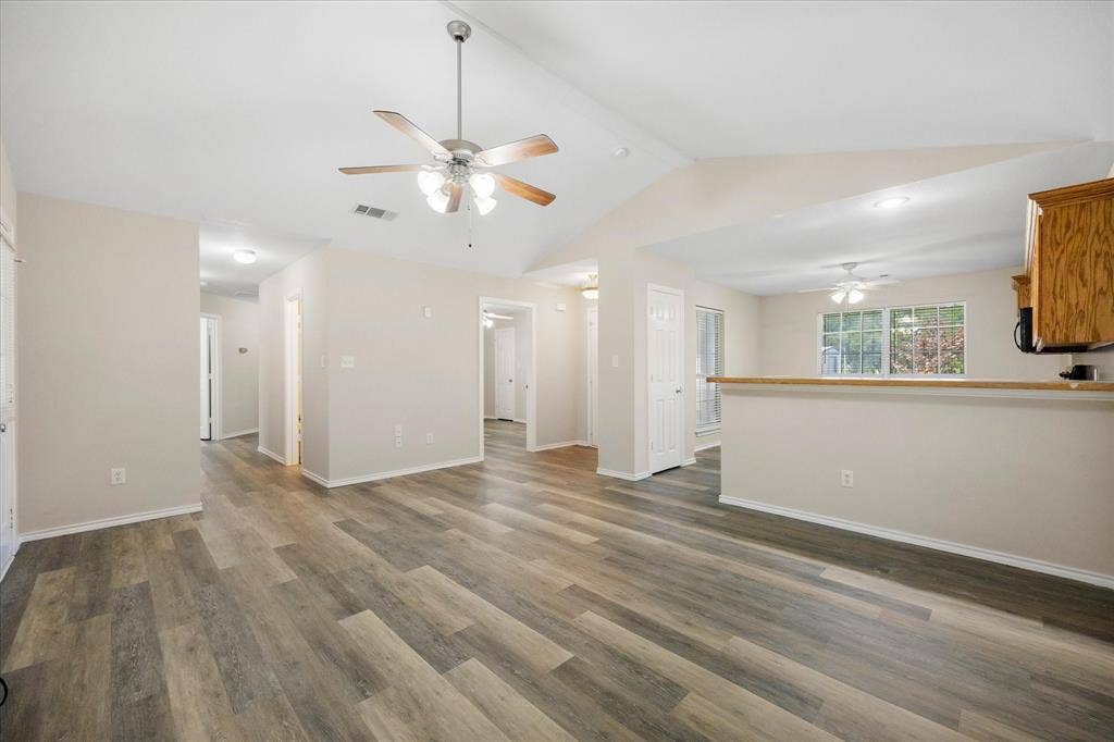 107 W Hubbard Road, Josephine, TX 75173