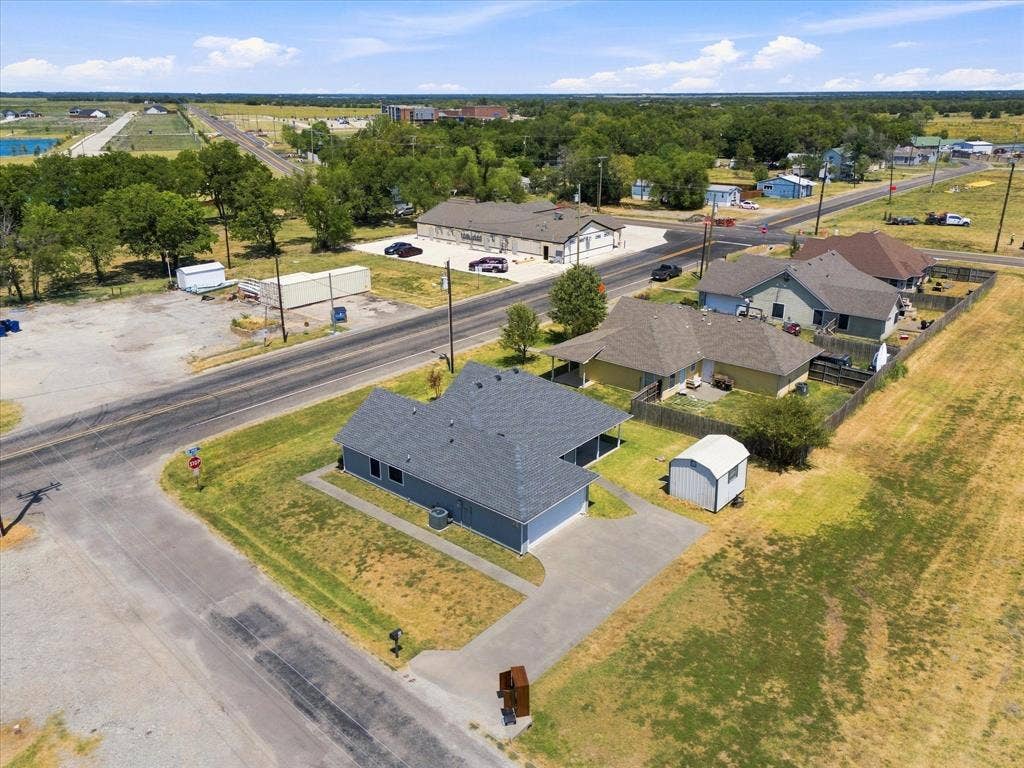 107 W Hubbard Road, Josephine, TX 75173