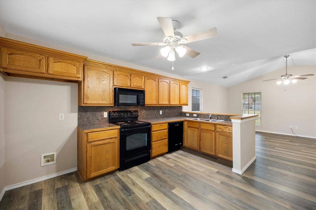 107 W Hubbard Road, Josephine, TX 75173