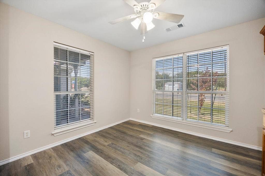 107 W Hubbard Road, Josephine, TX 75173