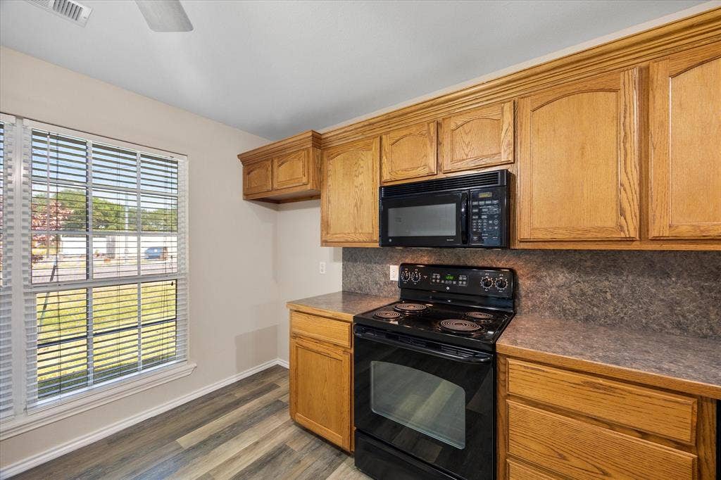 107 W Hubbard Road, Josephine, TX 75173