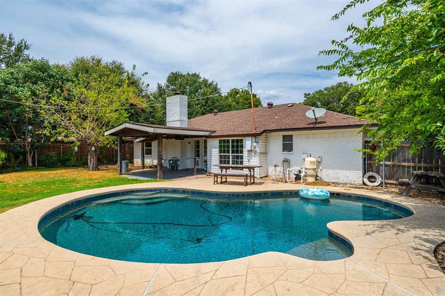 Property photo for 4633 Saldana Drive, Fort Worth, TX