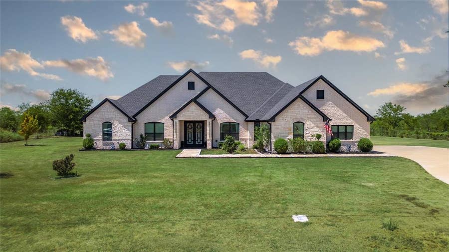Property photo for 5580 Fair Road, Kaufman, TX
