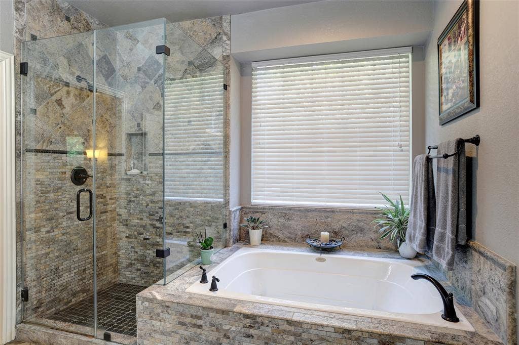 402 Irvine Drive, Allen, TX 75013 402 Irvine Drive, Allen, TX 75013