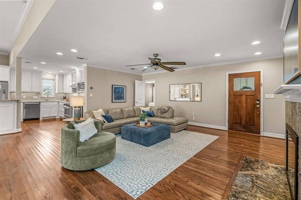 6324 Darwood Avenue, Fort Worth, TX 76116 6324 Darwood Avenue, Fort Worth, TX 76116