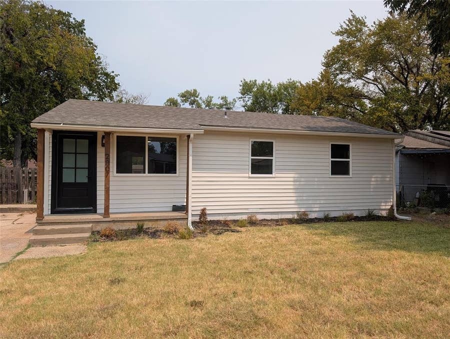 Property photo for 2807 Andrea Lane, Dallas, TX