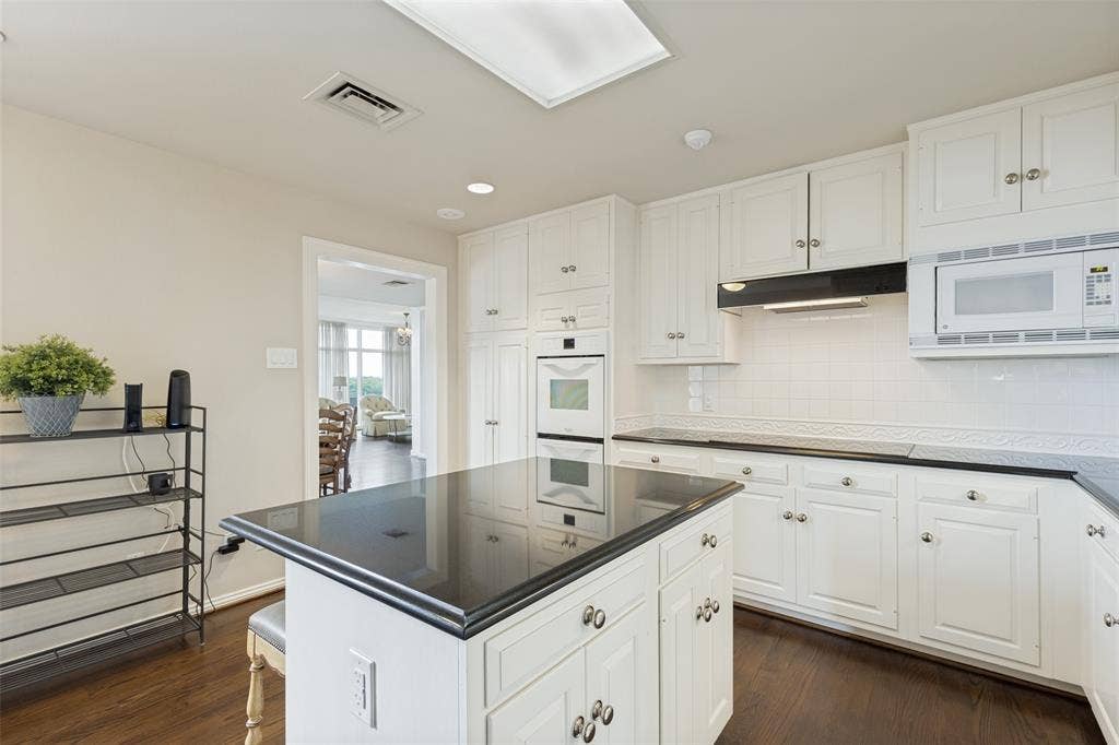 4500 Roland Avenue, #805, Highland Park, TX 75219 4500 Roland Avenue, #805, Highland Park, TX 75219