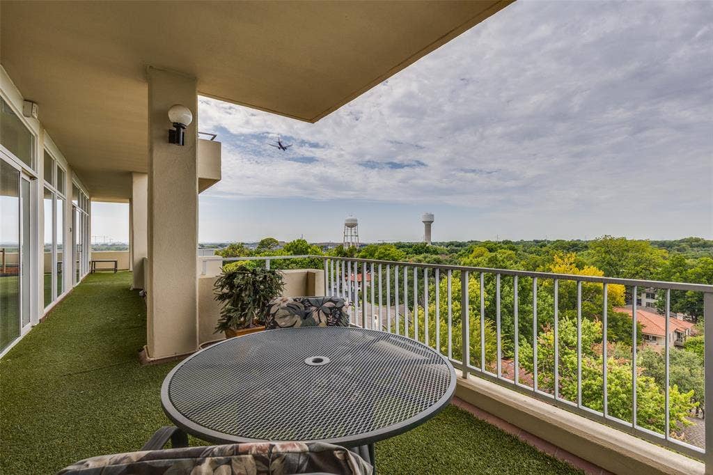 4500 Roland Avenue, #805, Highland Park, TX 75219 Primary bedroom with separate balcony entry
