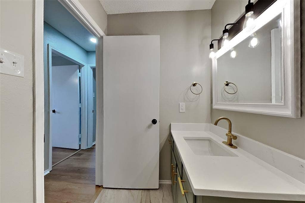 912 Blue Ridge Drive, Burleson, TX 76028 912 Blue Ridge Drive, Burleson, TX 76028