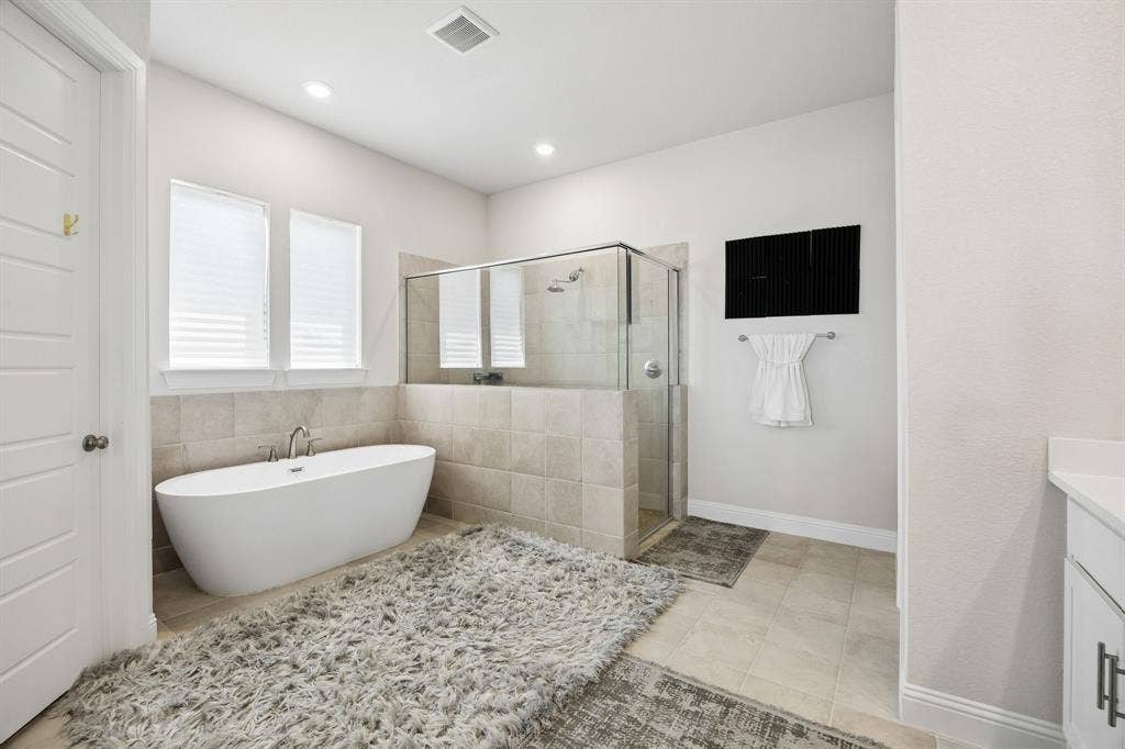 805 Feathergrass Court, Haslet, TX 76052