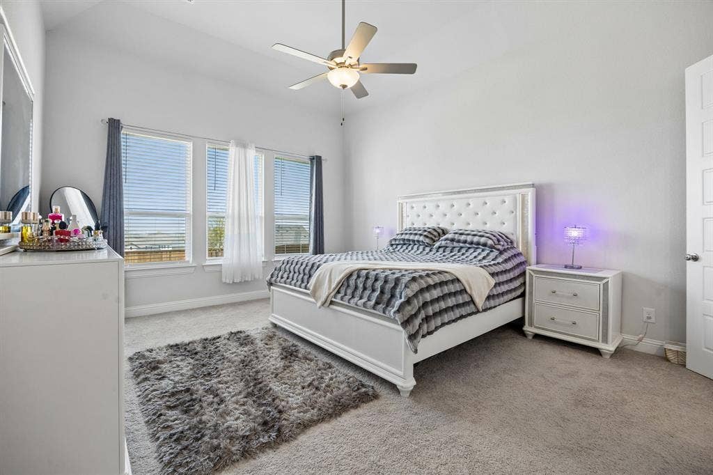 805 Feathergrass Court, Haslet, TX 76052
