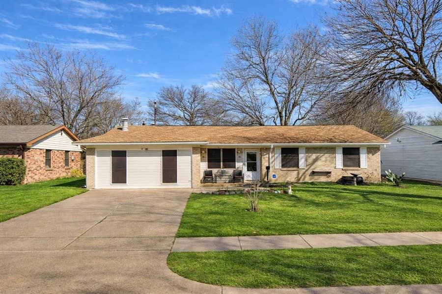Property photo for 639 Yale Drive, Lancaster, TX