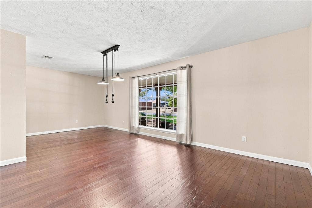 2525 Eucalyptus Drive, Plano, TX 75075 2525 Eucalyptus Drive, Plano, TX 75075