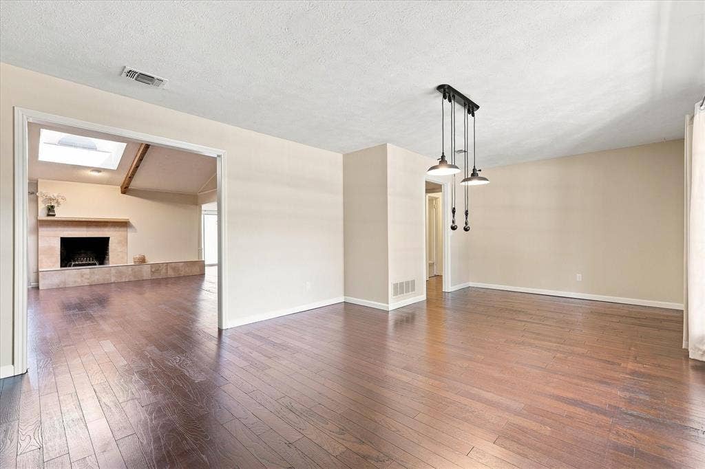 2525 Eucalyptus Drive, Plano, TX 75075 2525 Eucalyptus Drive, Plano, TX 75075