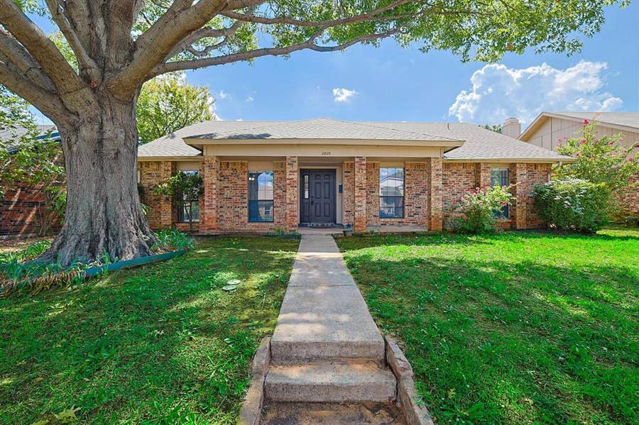 Property photo for 2825 Windsor Drive, Flower Mound, TX