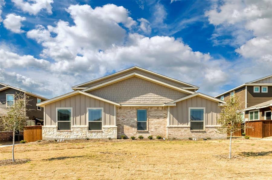 Property photo for 727 Harvest Moon Drive, Venus, TX