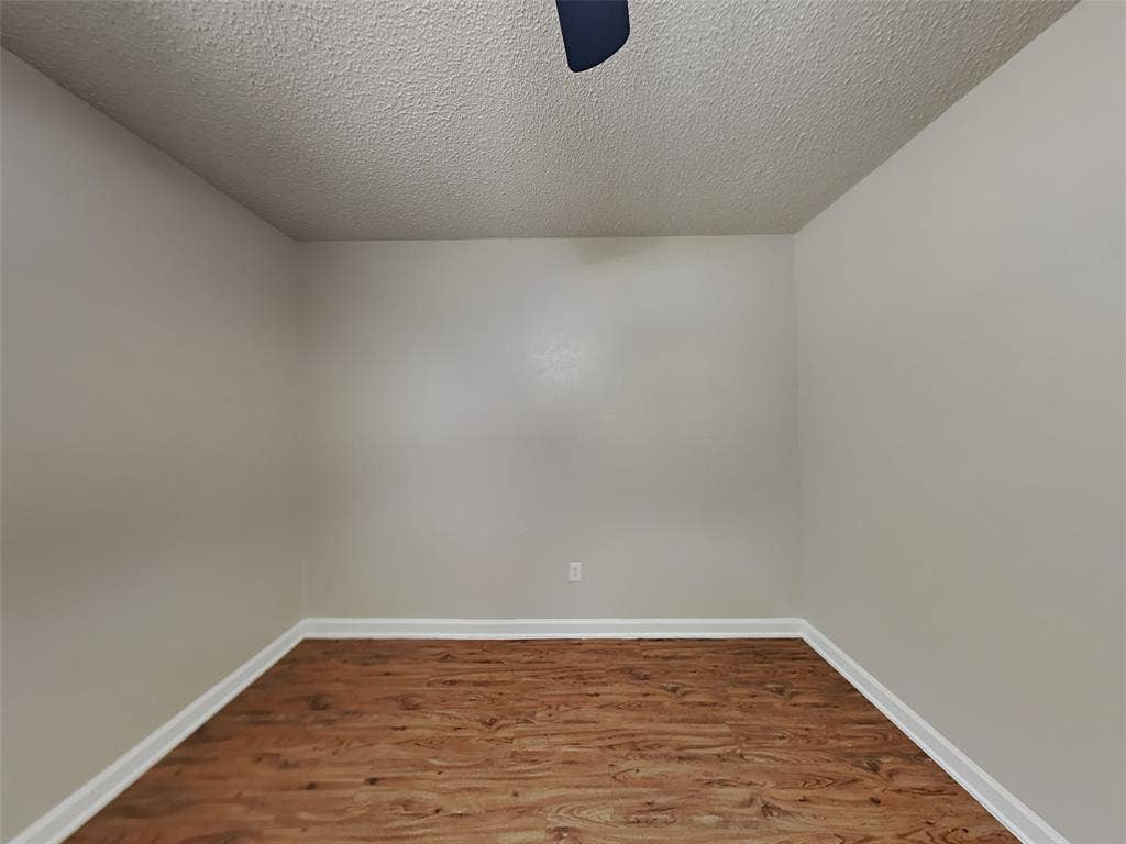 900 Cannon Drive, Euless, TX 76040 900 Cannon Drive, Euless, TX 76040
