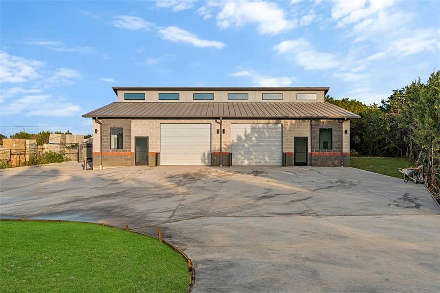 Property photo for 2555 Paluxy Highway, Granbury, TX