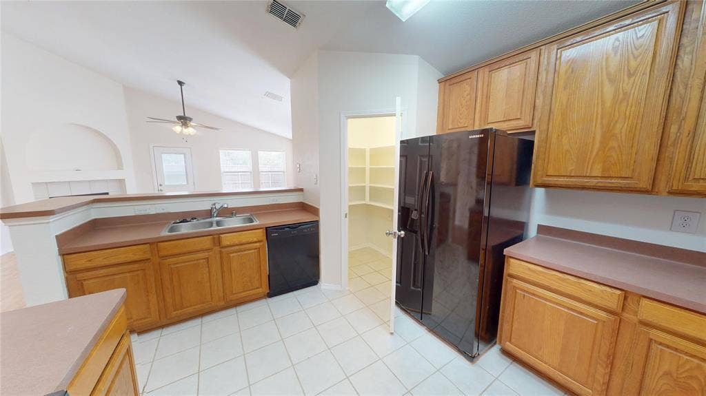 1545 Outerbridge Drive, Allen, TX 75002 1545 Outerbridge Drive, Allen, TX 75002