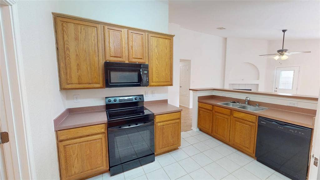 1545 Outerbridge Drive, Allen, TX 75002 1545 Outerbridge Drive, Allen, TX 75002