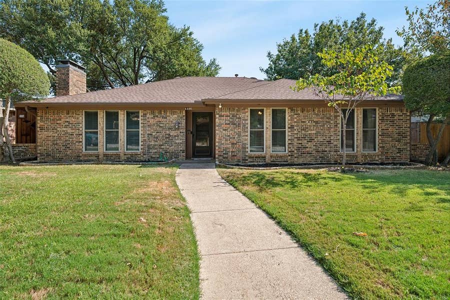 Property photo for 1105 Wood Creek Circle, Flower Mound, TX
