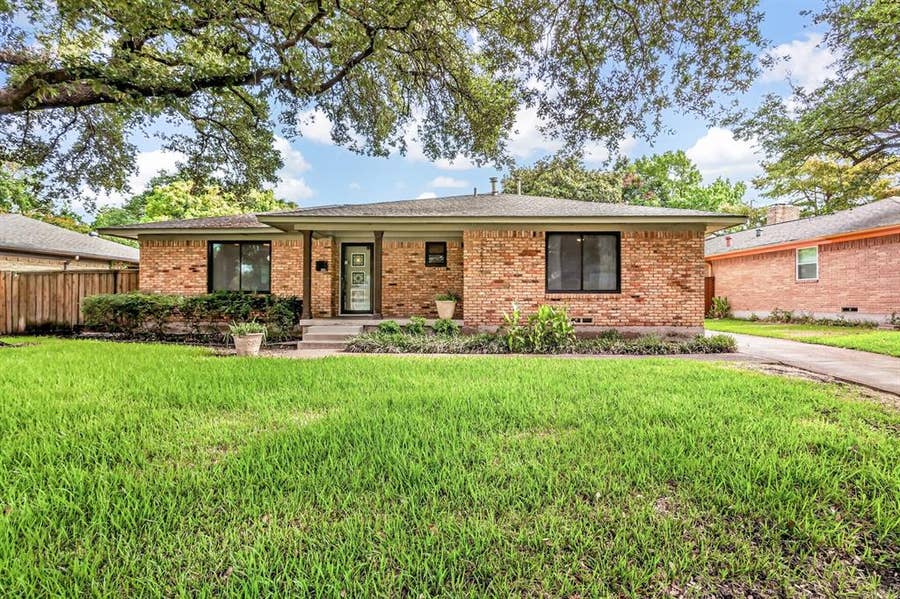 Property photo for 2510 Pinebluff Drive, Dallas, TX