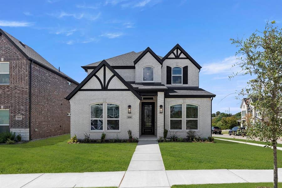 Property photo for 8100 Caprock Trail, Rowlett, TX