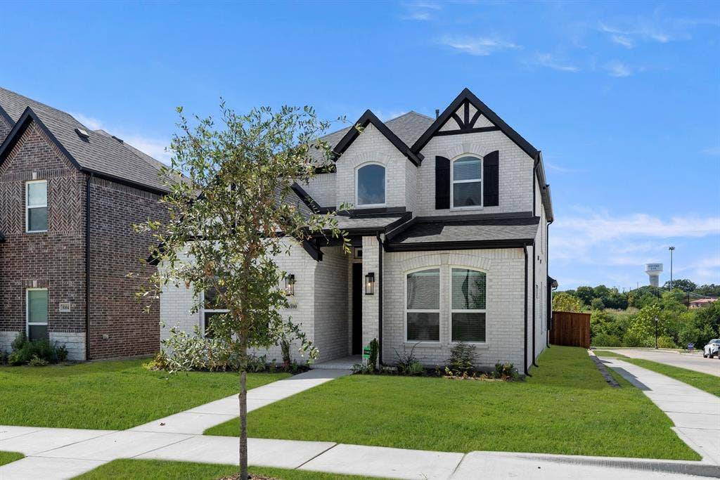 8100 Caprock Trail, Rowlett, TX 75089 02. 8100 Caprock - Front (2)