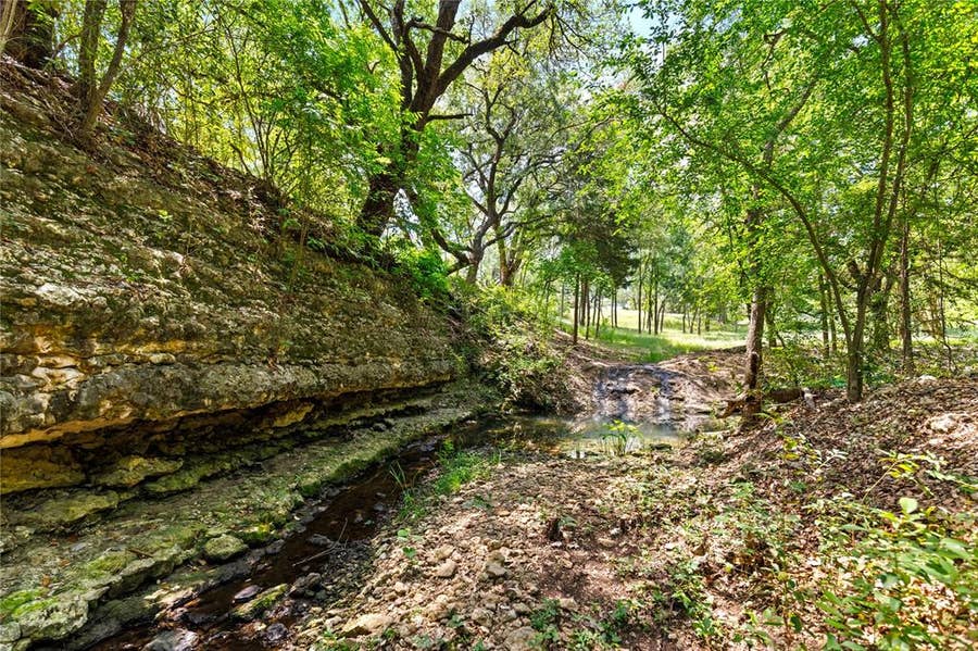 Property photo for 962 Oak and Clover Ridge, Waco, TX