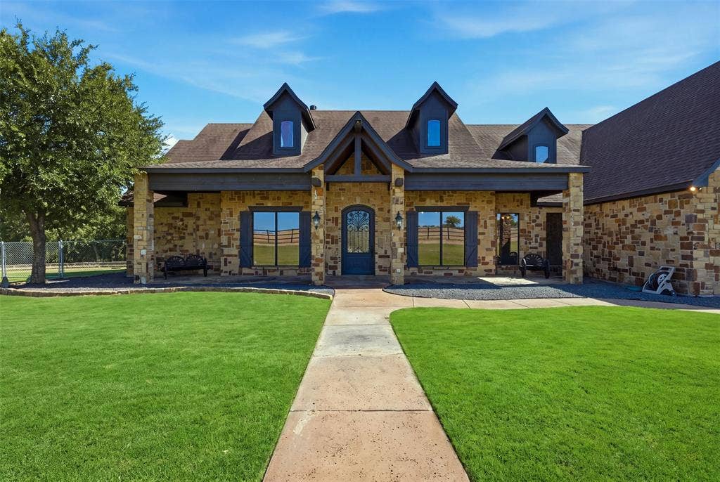 6808 Nine Mile Bridge Road, Fort Worth, TX 76135 6808 Nine Mile Bridge Road, Fort Worth, TX 76135