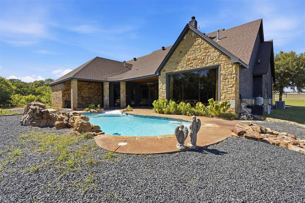 6808 Nine Mile Bridge Road, Fort Worth, TX 76135 6808 Nine Mile Bridge Road, Fort Worth, TX 76135