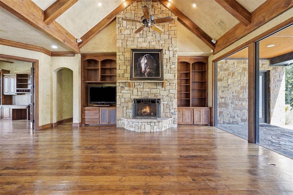 6808 Nine Mile Bridge Road, Fort Worth, TX 76135 6808 Nine Mile Bridge Road, Fort Worth, TX 76135