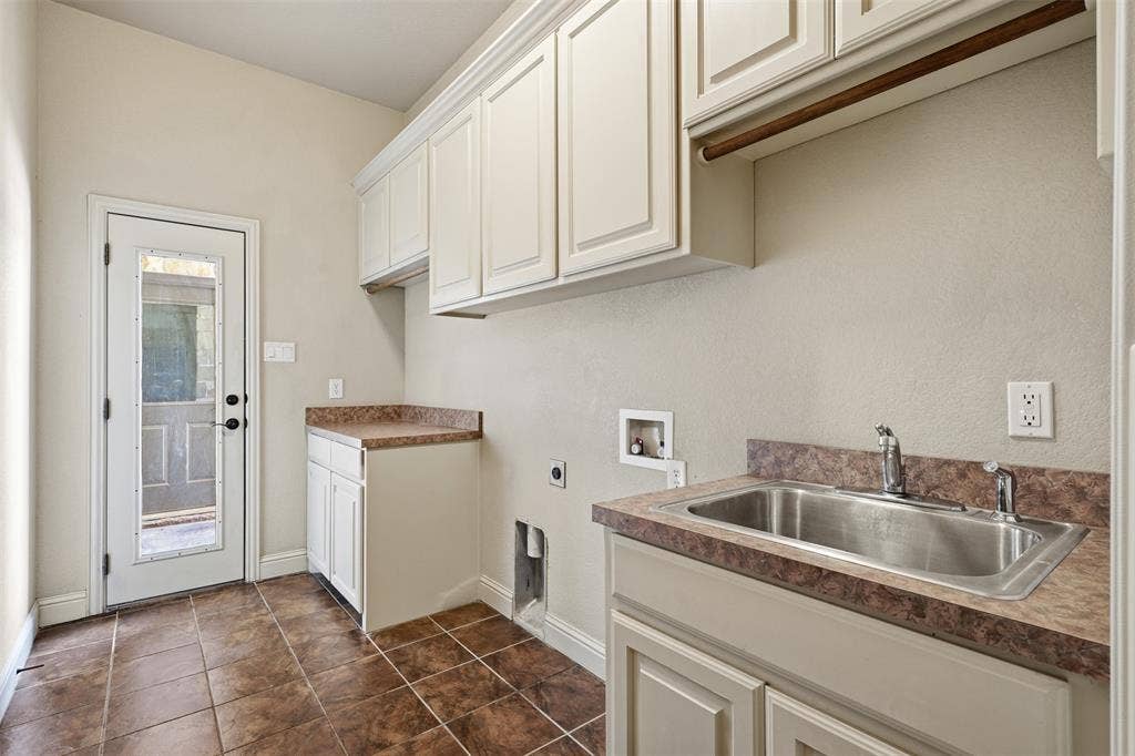 6808 Nine Mile Bridge Road, Fort Worth, TX 76135 6808 Nine Mile Bridge Road, Fort Worth, TX 76135