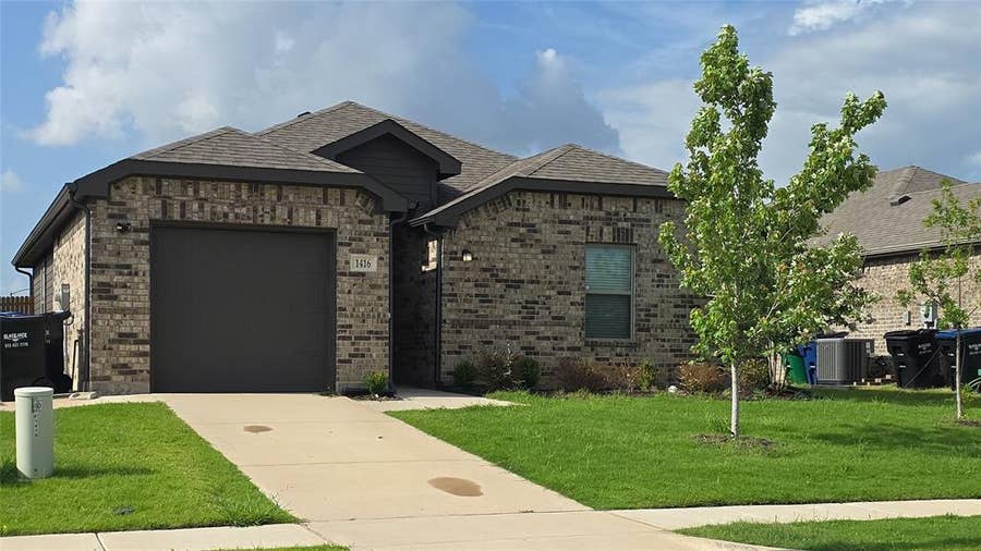 Property photo for 1416 Waverley Drive, Greenville, TX