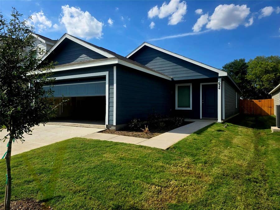 Property photo for 624 Kinglet Lane, Princeton, TX