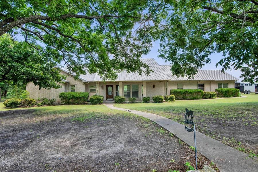 Property photo for 8081 County Road 500, Blue Ridge, TX