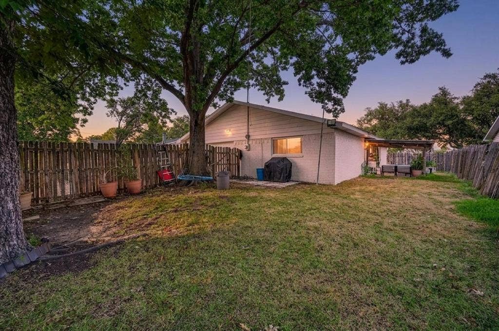 3125 Rainbow Drive, Grand Prairie, TX 75052 3125 Rainbow Drive, Grand Prairie, TX 75052