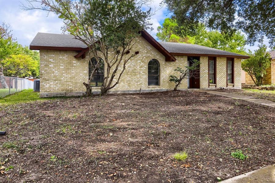 Property photo for 2508 Norway Drive, Garland, TX