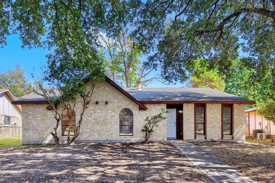 Property photo for 2508 Norway Drive, Garland, TX