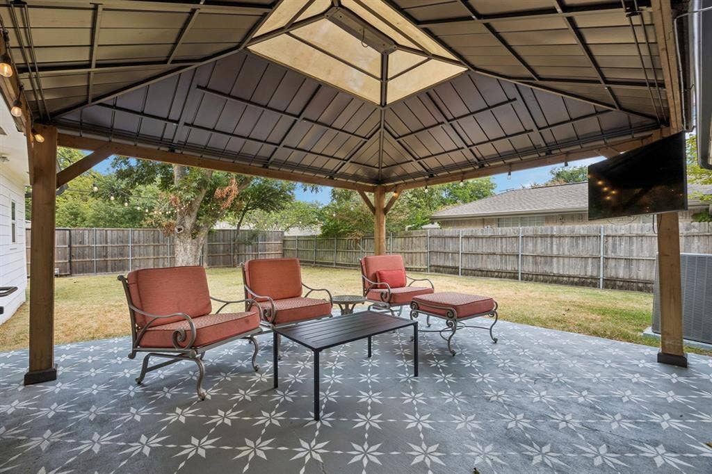 6718 Kingsbury Drive, Dallas, TX 75231 6718 Kingsbury Drive, Dallas, TX 75231