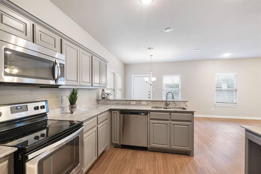Property photo for 9910 Ironhorse Drive, Dallas, TX