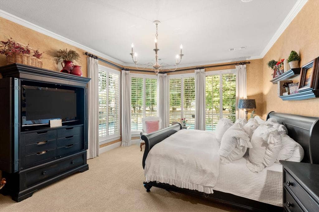 6808 Echo Canyon Drive, McKinney, TX 75072 6808 Echo Canyon Drive, McKinney, TX 75072