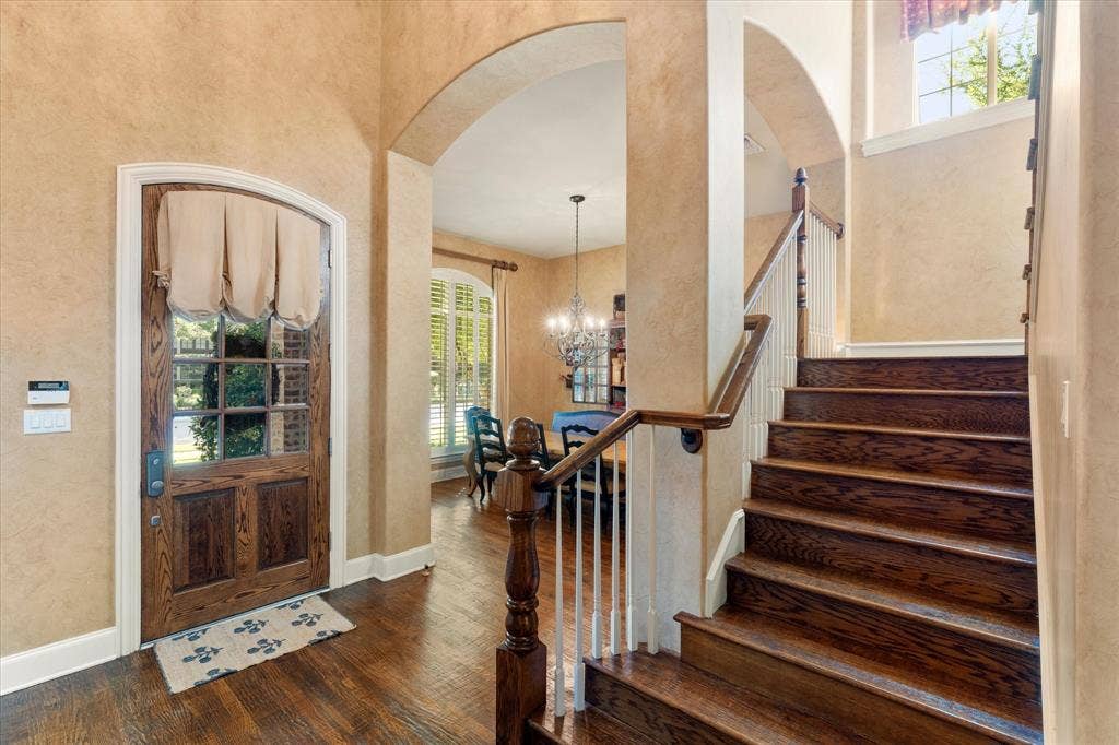 6808 Echo Canyon Drive, McKinney, TX 75072 6808 Echo Canyon Drive, McKinney, TX 75072
