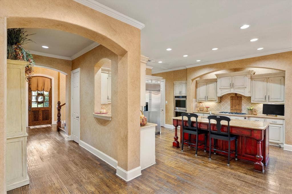 6808 Echo Canyon Drive, McKinney, TX 75072 6808 Echo Canyon Drive, McKinney, TX 75072