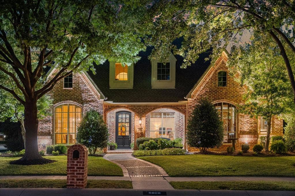 6808 Echo Canyon Drive, McKinney, TX 75072 Charming curb appeal on corner lot!