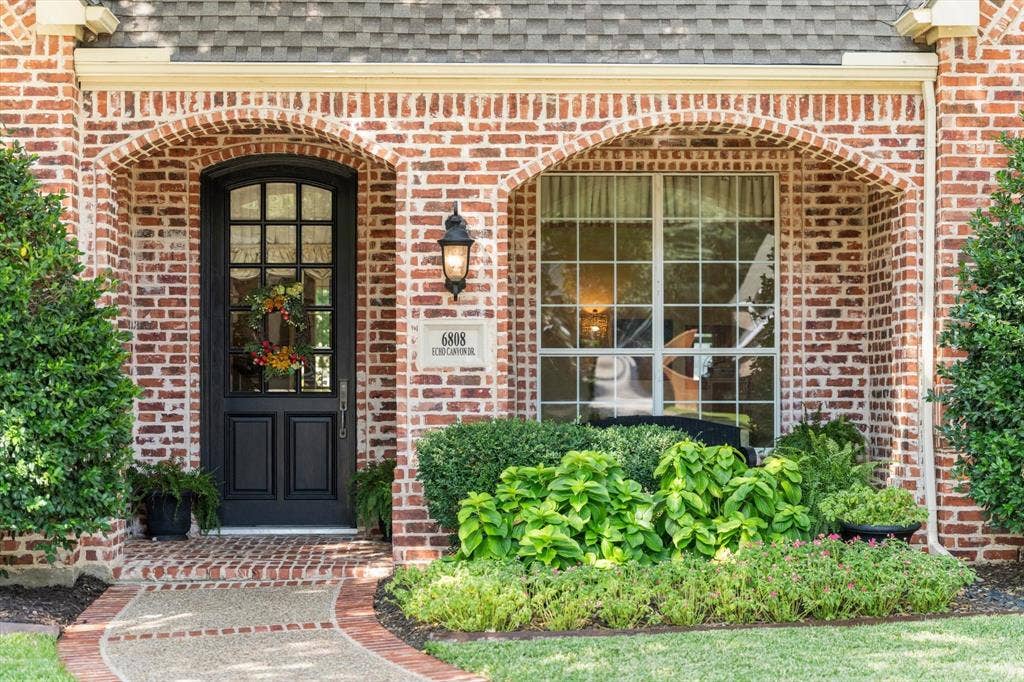 6808 Echo Canyon Drive, McKinney, TX 75072 Charming front porch, take a seat!