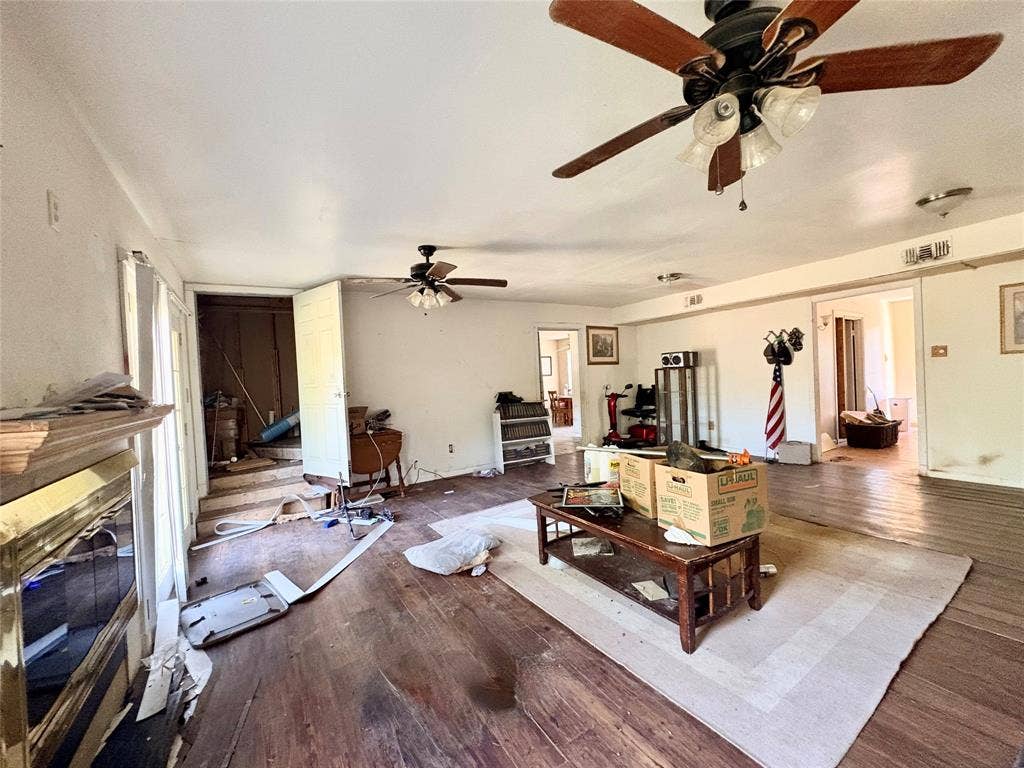 448 Norwood Drive, Woodway, TX 76712 448 Norwood Drive, Woodway, TX 76712