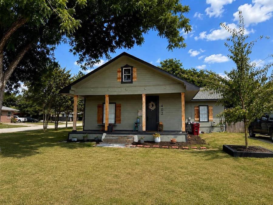 Property photo for 402 S Bell Street, Royse City, TX
