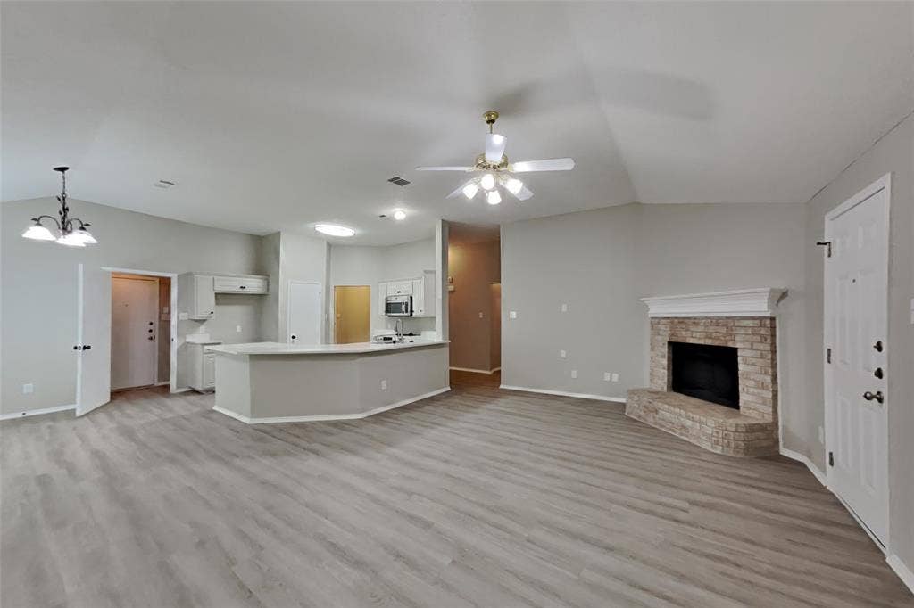 1822 Cancun Drive, Mansfield, TX 76063 1822 Cancun Drive, Mansfield, TX 76063