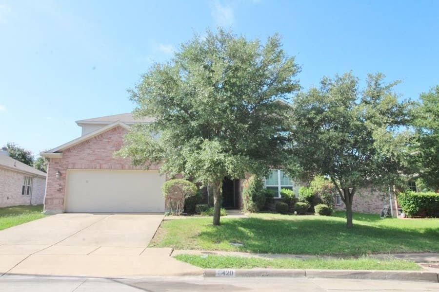 Property photo for 8420 Ridge Creek Drive, Dallas, TX